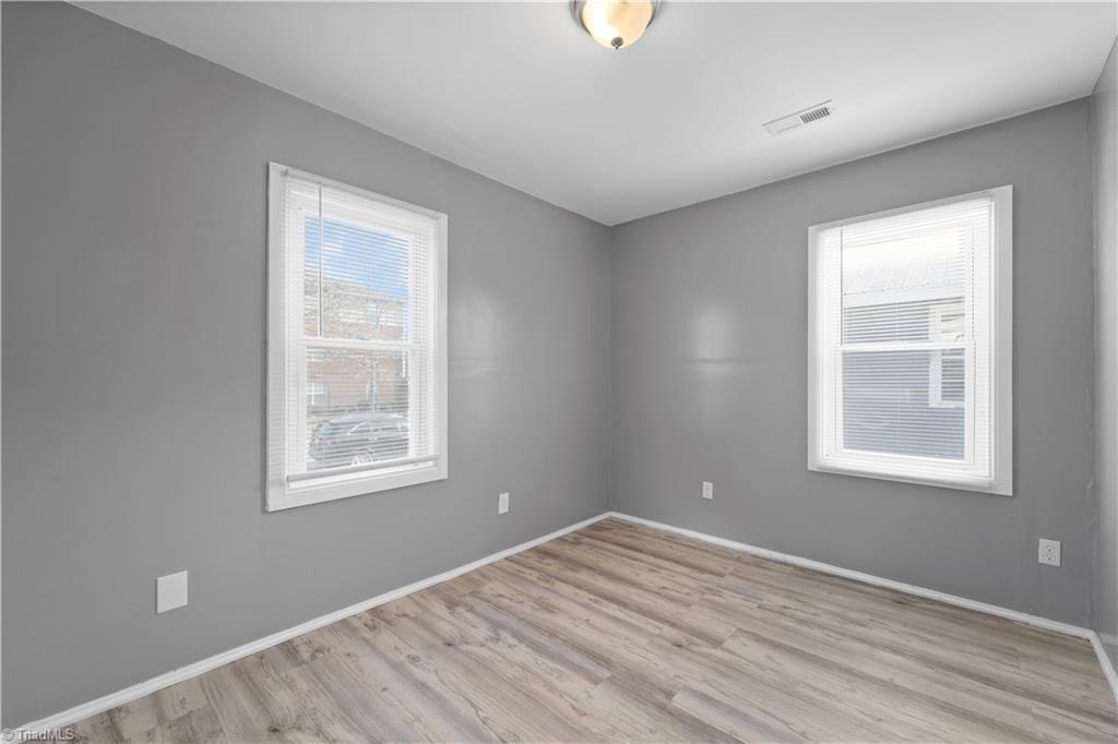 1528 McConnell Road Greensboro, NC 27401 - Photo 15 of 24