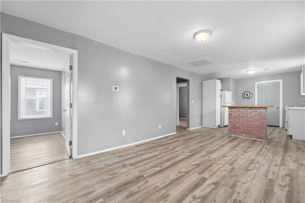 1528 McConnell Road Greensboro, NC 27401 - Photo 4 of 24