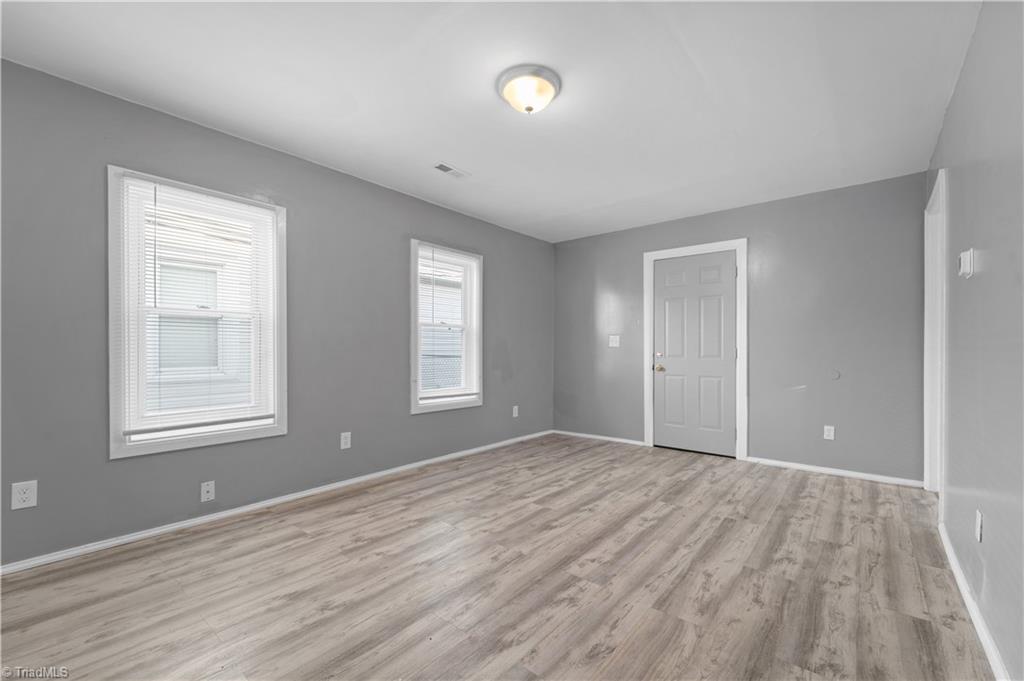 1528 McConnell Road Greensboro, NC 27401 - Photo 6 of 24