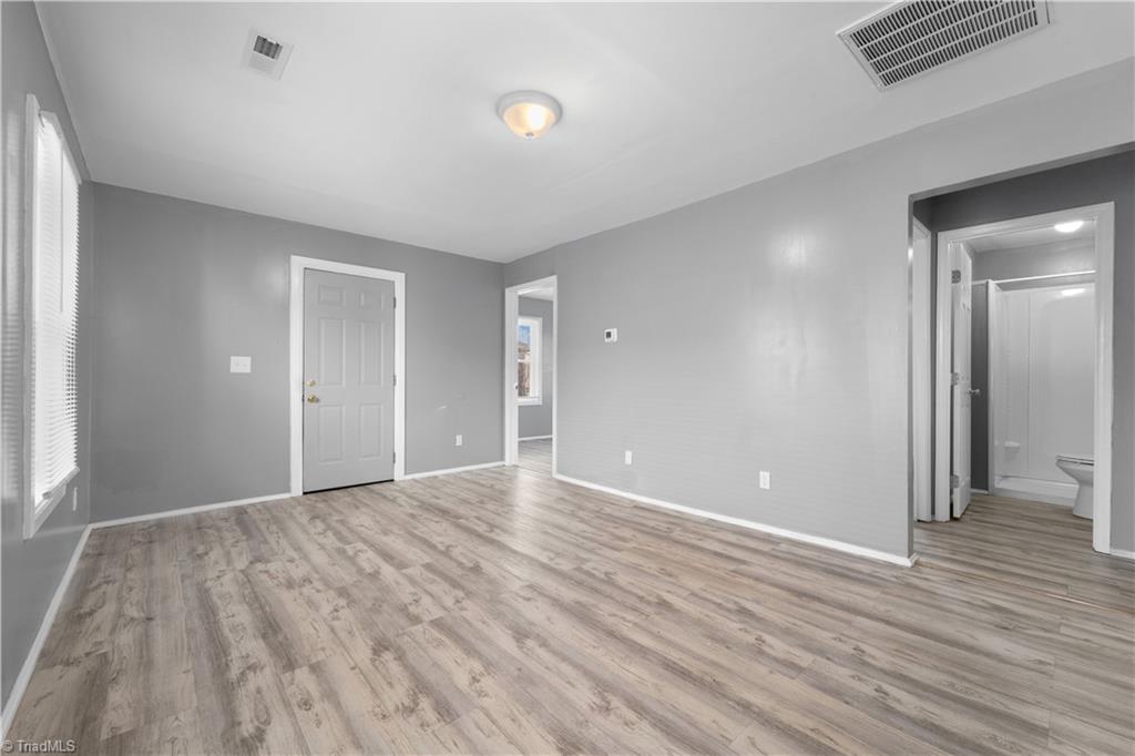 1528 McConnell Road Greensboro, NC 27401 - Photo 7 of 24