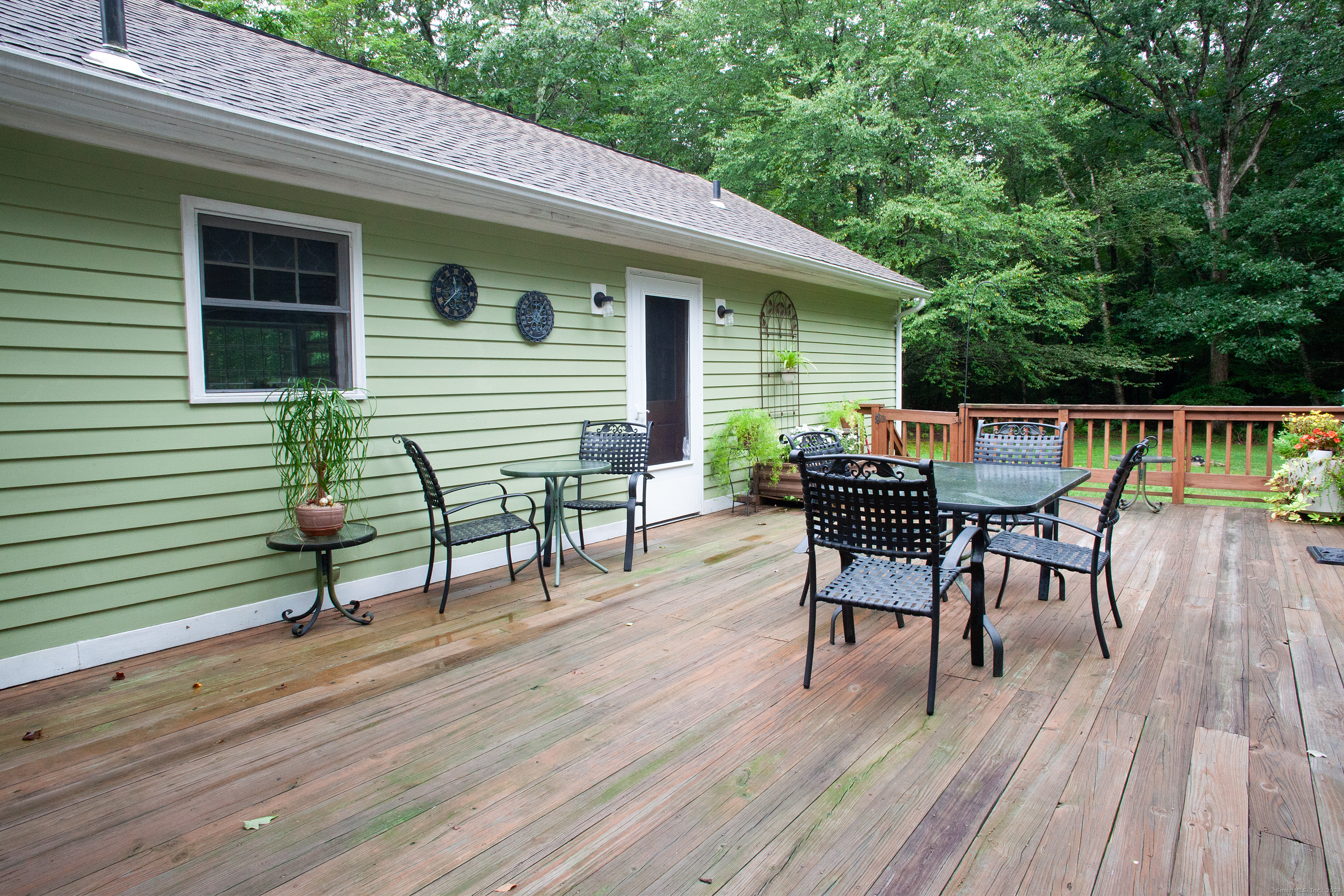 In-Law apartment and shared deck.