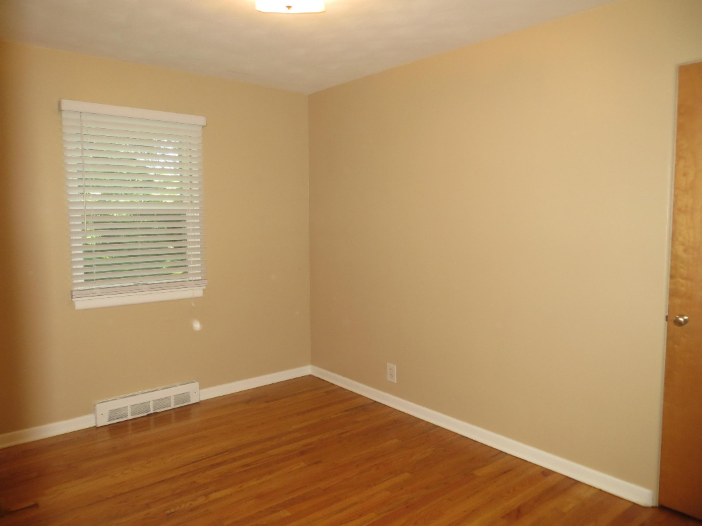 520 North Douglas Avenue Three Rivers, MI 49093 - Photo 15 of 19 Bedroom 3