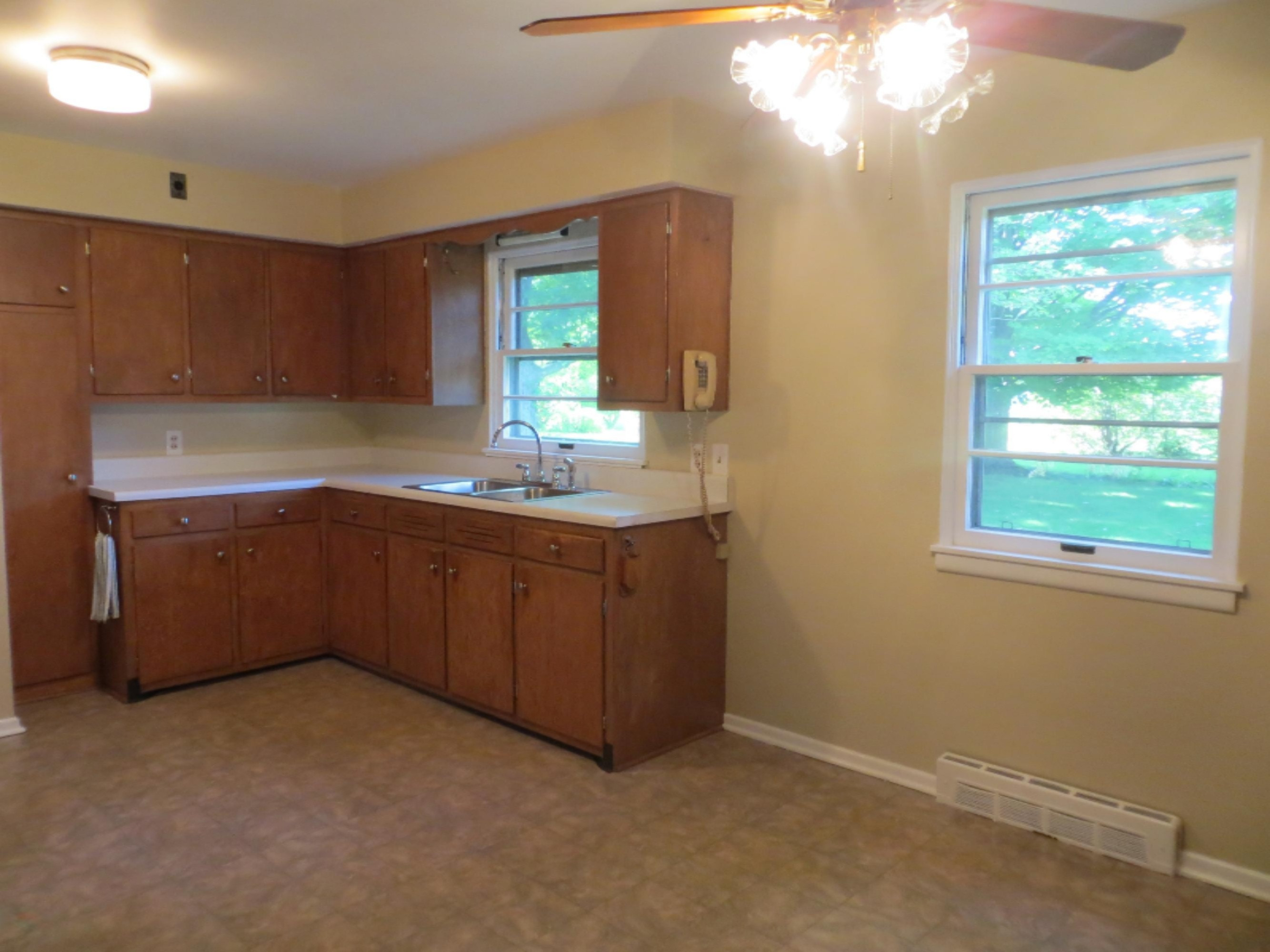 520 North Douglas Avenue Three Rivers, MI 49093 - Photo 8 of 19 Kitchen 1