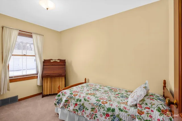 $289,900 | 268 South Adams Street, Oswego, IL 60543