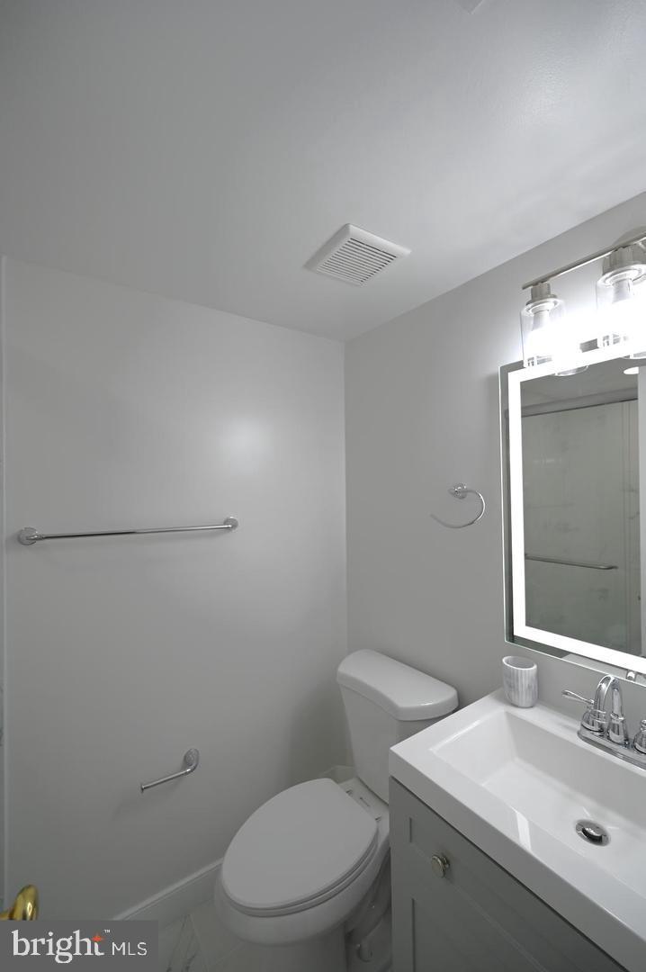 2237 Castle Rock Square, Unit 1B Reston, VA 20191 - Photo 22 of 30