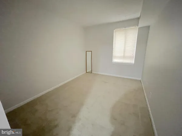 $2,200 | 2237 Castle Rock Square, Unit 1B, Reston, VA 20191