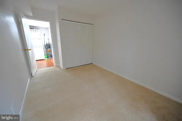 $2,200 | 2237 Castle Rock Square, Unit 1B, Reston, VA 20191