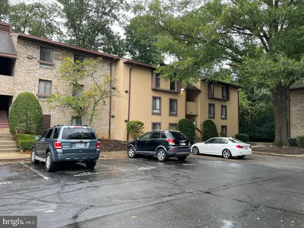 $2,200 | 2237 Castle Rock Square, Unit 1B, Reston, VA 20191
