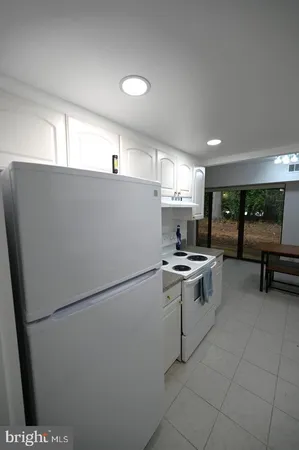 $2,200 | 2237 Castle Rock Square, Unit 1B, Reston, VA 20191