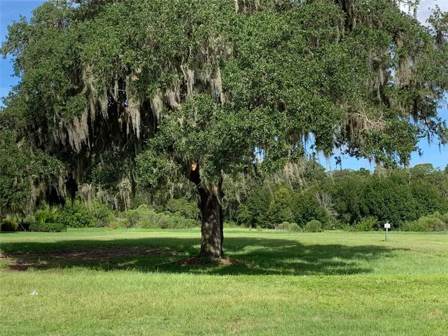 $740,000 | 4052 Founders Club Drive, Sarasota, FL 34240