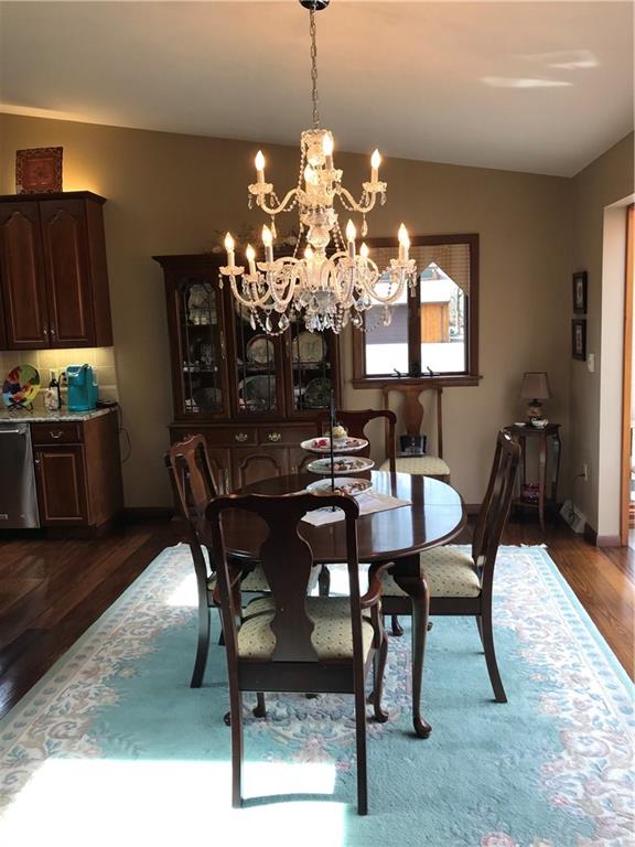 400 Isle Road Butler, PA 16001 - Photo 7 of 25 Dining area