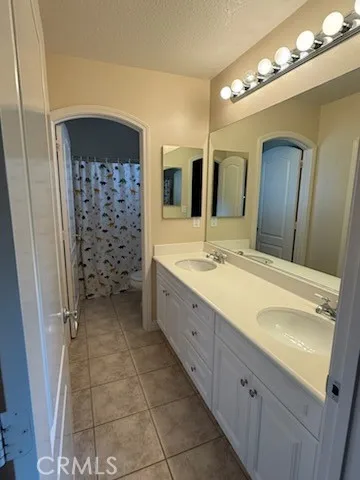 $1,150,000 | 21626 Glen Canyon Place, Saugus, CA 91390