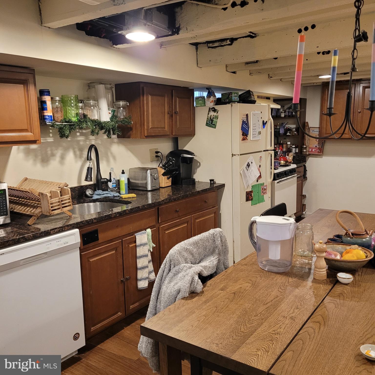 1912 Bainbridge Street Philadelphia, PA 19146 - Photo 3 of 6 Unit 1 - Eat in Kitchen