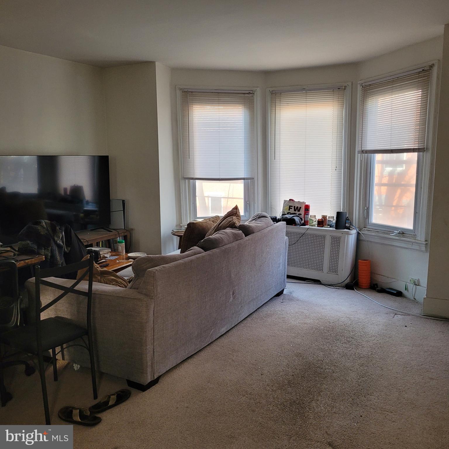 1912 Bainbridge Street Philadelphia, PA 19146 - Photo 4 of 6 Unit 2 - Living Room