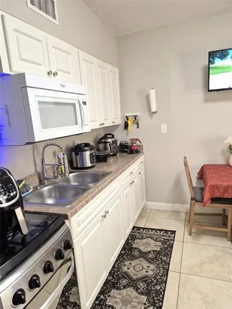 $530,000 | 6217 Blossom Avenue, Tampa, FL 33614
