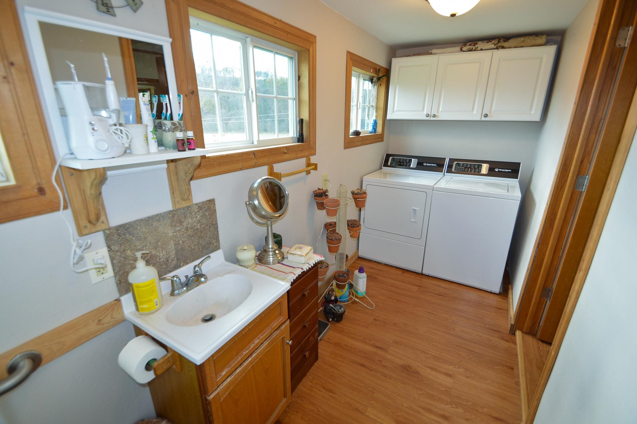 7469 Grant River Road Cassville, WI 53806 - Photo 19 of 76