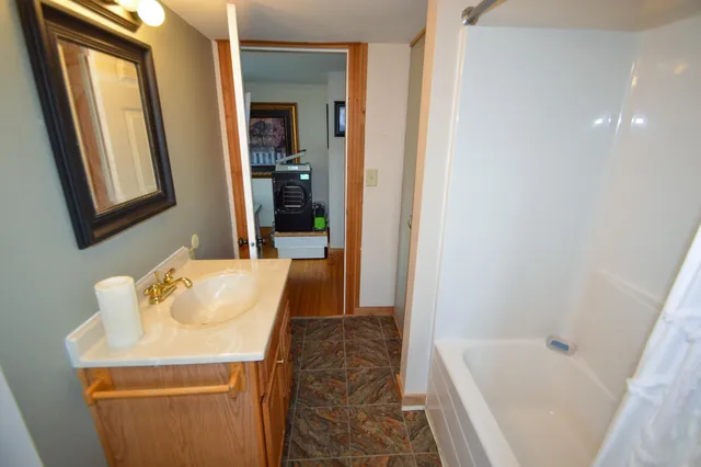 $795,000 | 7469 Grant River Road, Cassville, WI 53806