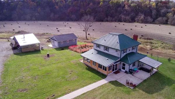 $795,000 | 7469 Grant River Road, Cassville, WI 53806