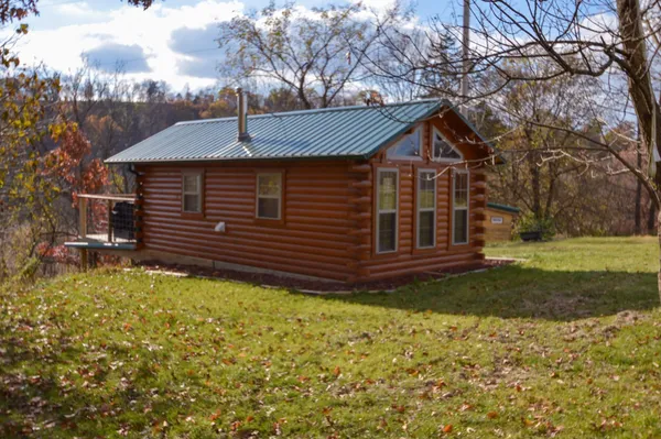 $795,000 | 7469 Grant River Road, Cassville, WI 53806