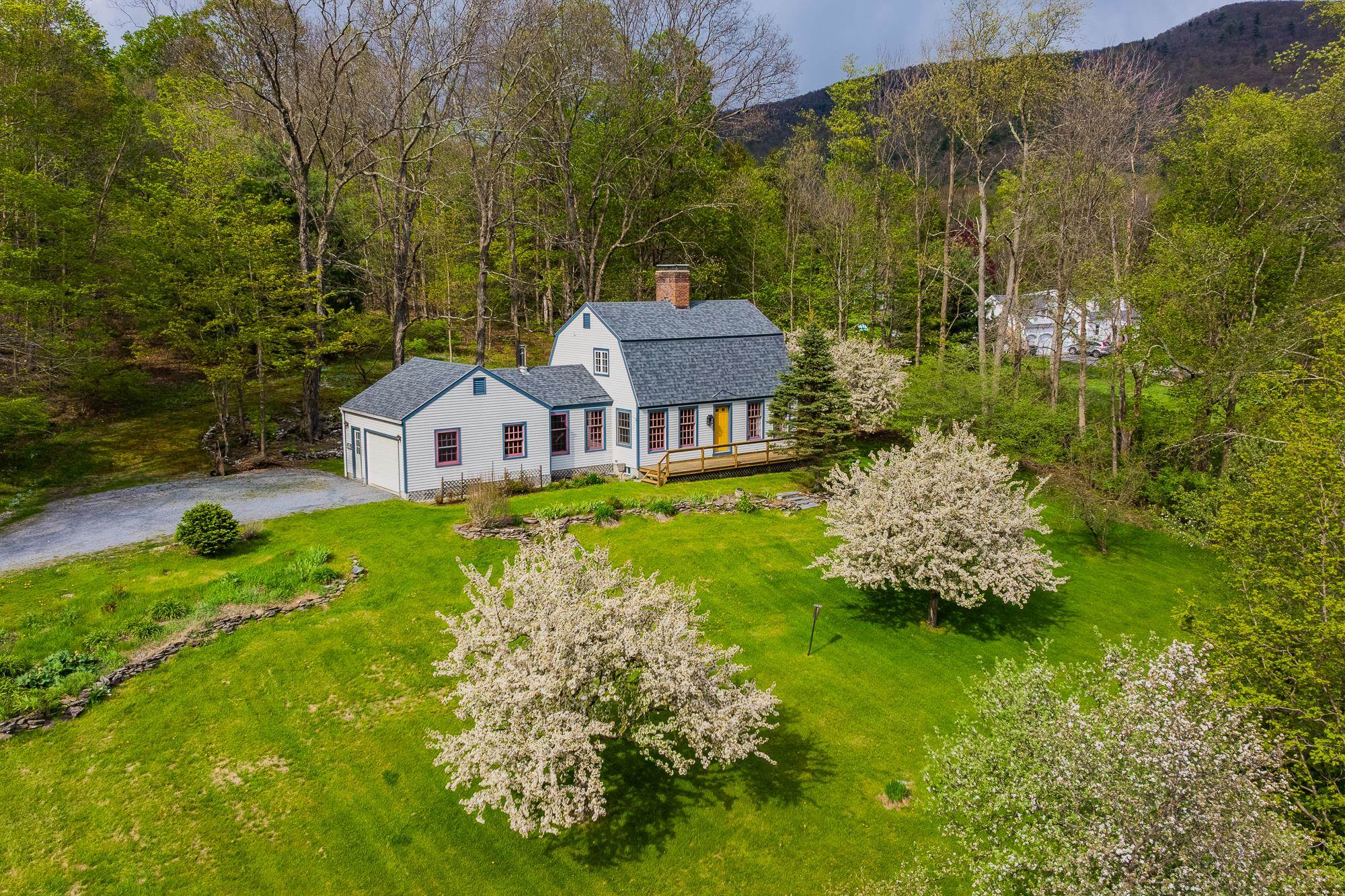 136 Fox Run Road Arlington, VT 05250 - Photo 13 of 58