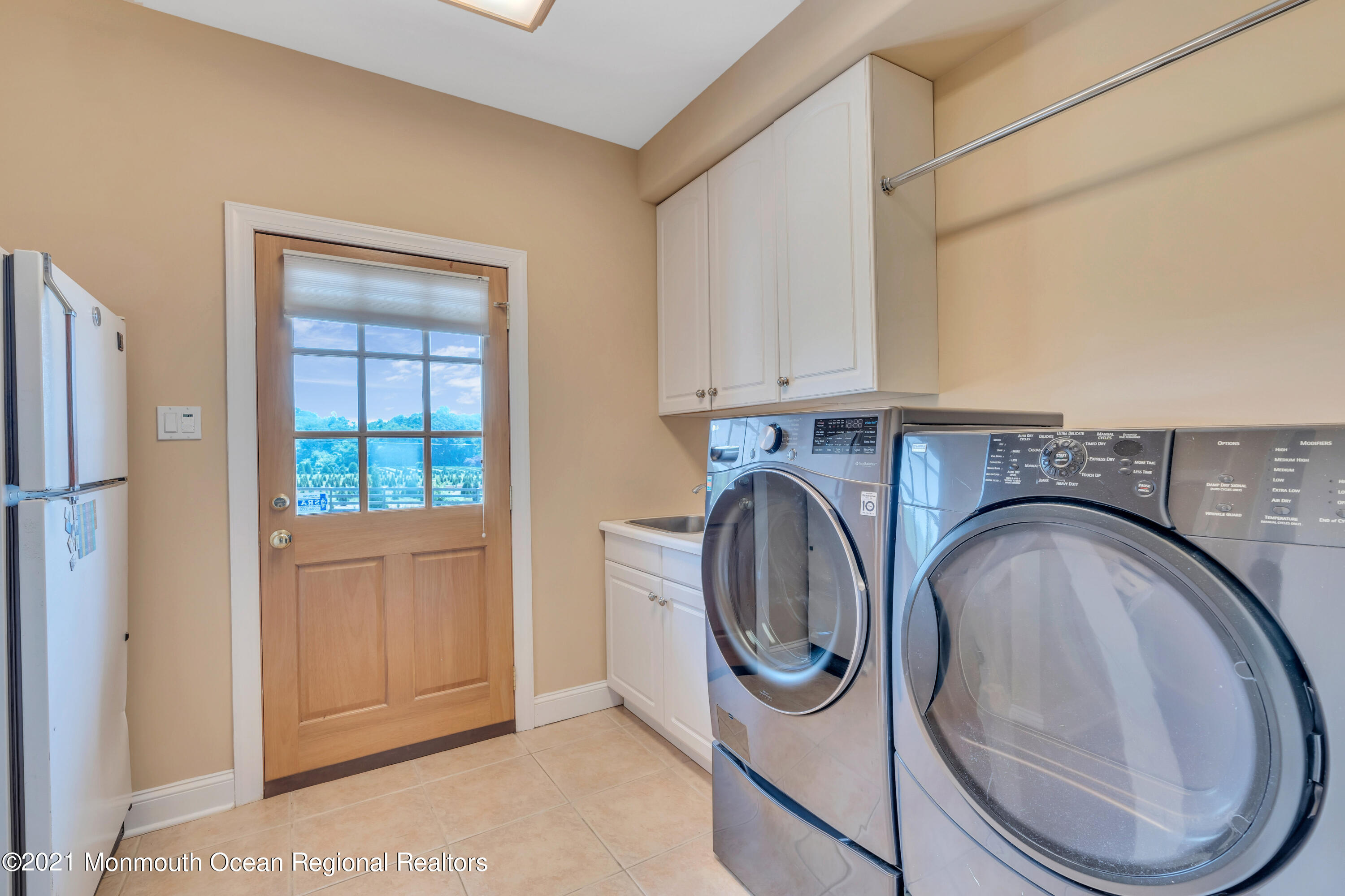 132 Meirs Road Cream Ridge, NJ 08514 - Photo 28 of 132 Mud Room w/ Laundry