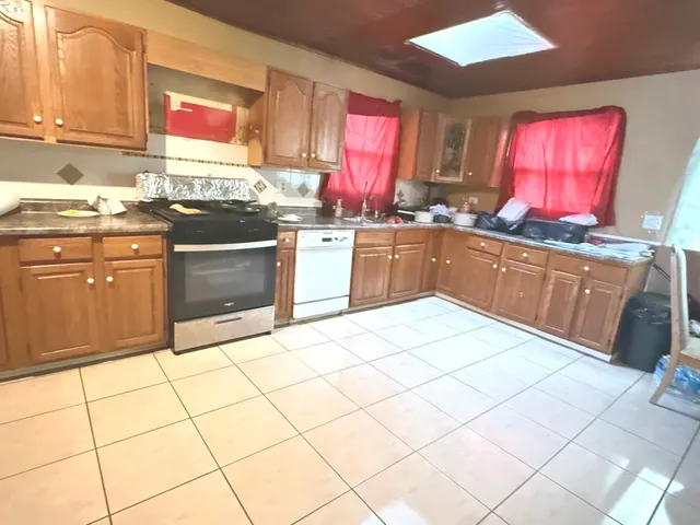 $275,000 | 1115 North Lotus Drive, Round Lake Beach, IL 60073