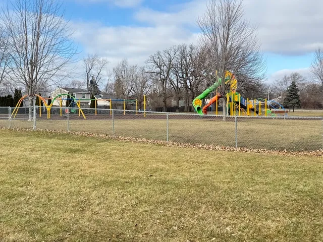 $275,000 | 1115 North Lotus Drive, Round Lake Beach, IL 60073