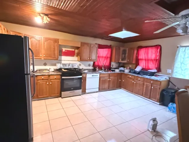 $275,000 | 1115 North Lotus Drive, Round Lake Beach, IL 60073