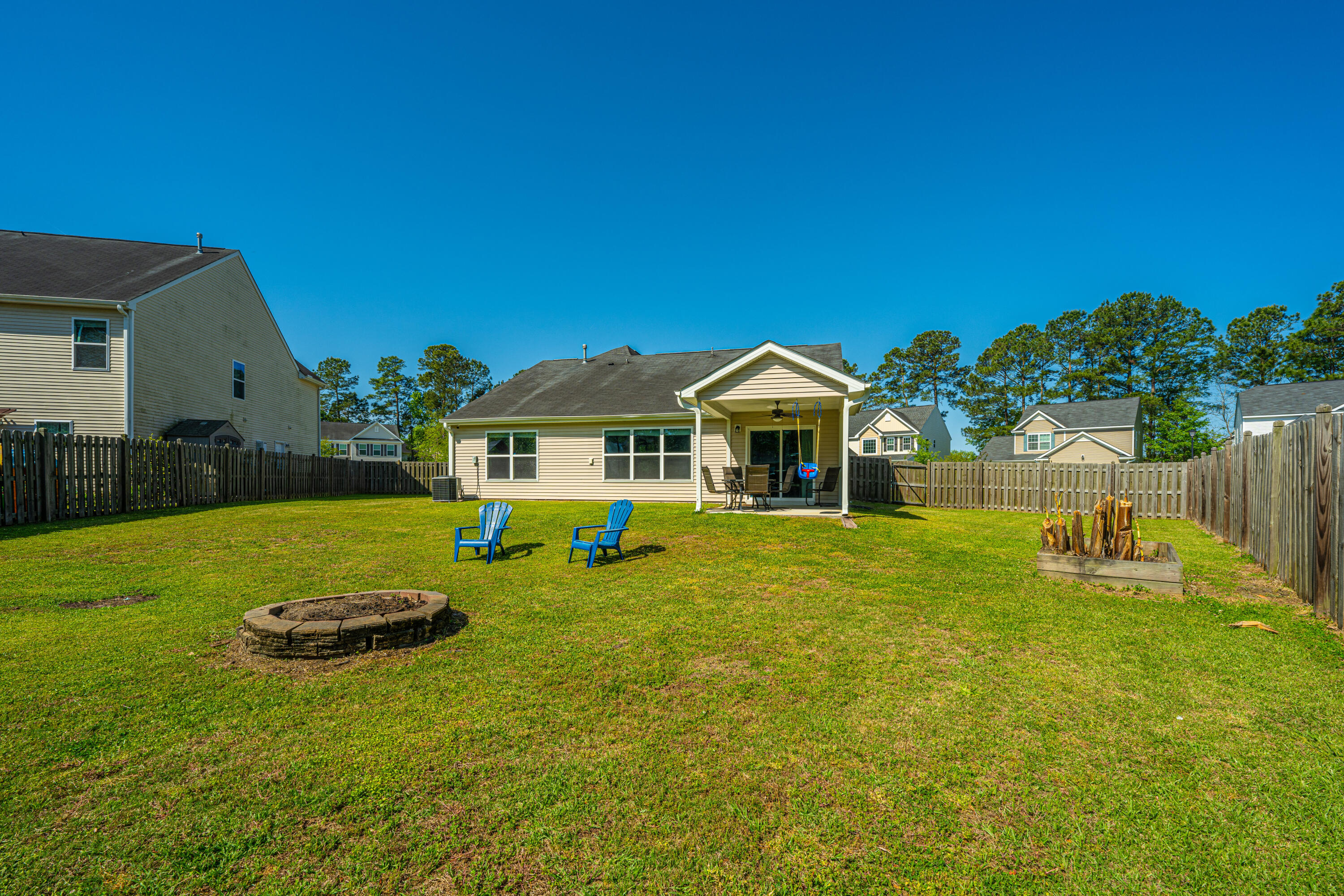213 Alpine Road Summerville, SC 29485 - Photo 34 of 39 Large Side Yard Space Too