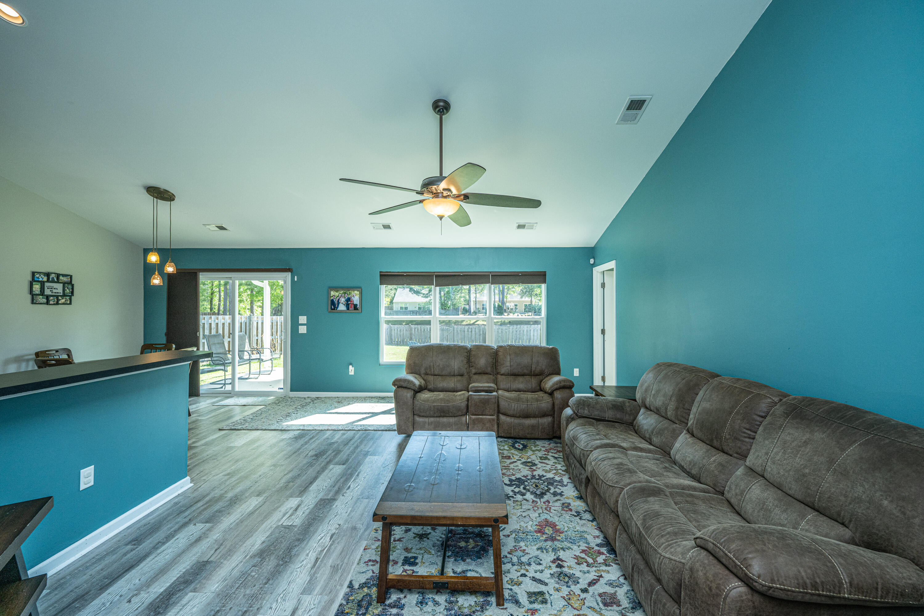 213 Alpine Road Summerville, SC 29485 - Photo 4 of 39 Living Room