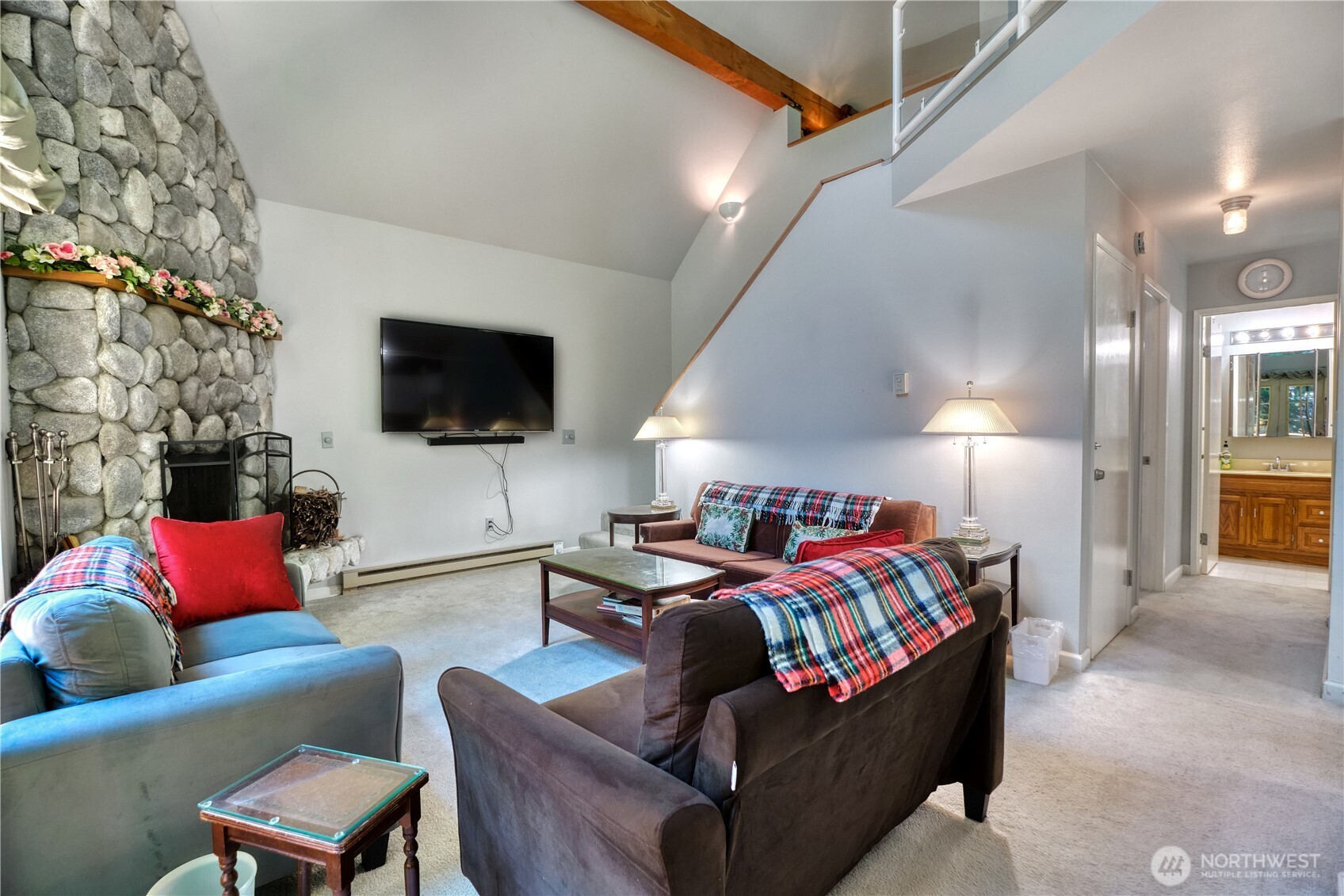 1881 Cliff Road Point Roberts, WA 98281 - Photo 6 of 36 Gallery Image 6