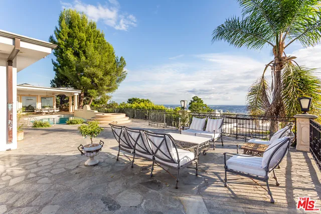 $29,999 | 1491 Carla Ridge, Beverly Hills, CA 90210