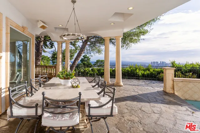 $29,999 | 1491 Carla Ridge, Beverly Hills, CA 90210