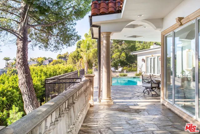 $29,999 | 1491 Carla Ridge, Beverly Hills, CA 90210