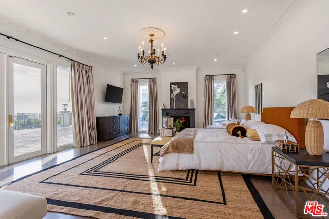 $29,999 | 1491 Carla Ridge, Beverly Hills, CA 90210