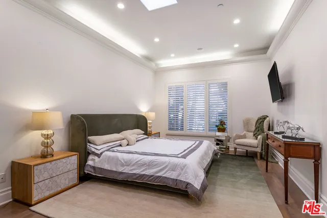 $29,999 | 1491 Carla Ridge, Beverly Hills, CA 90210