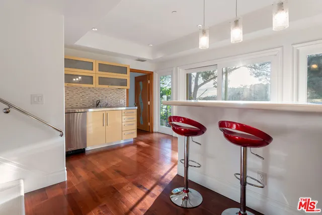 $29,999 | 1491 Carla Ridge, Beverly Hills, CA 90210