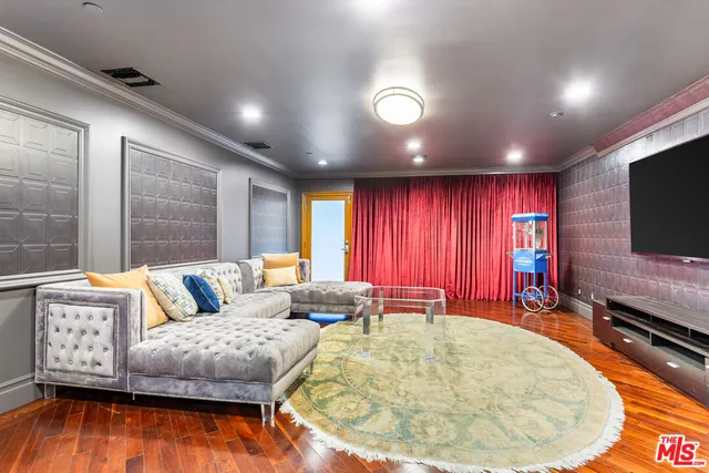 $29,999 | 1491 Carla Ridge, Beverly Hills, CA 90210