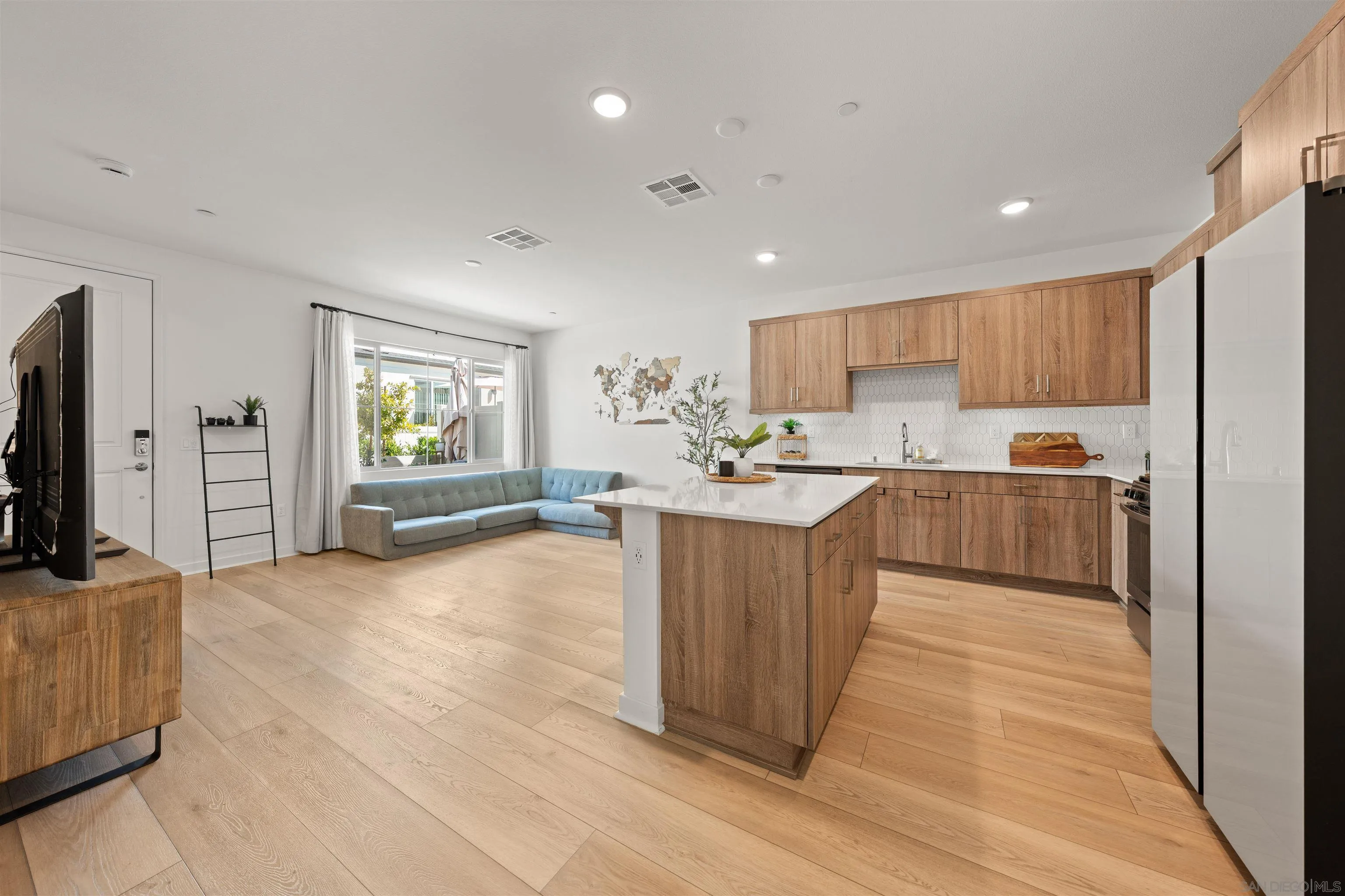 320 Satsuma Trail Fallbrook, CA 92028 - Photo 9 of 28