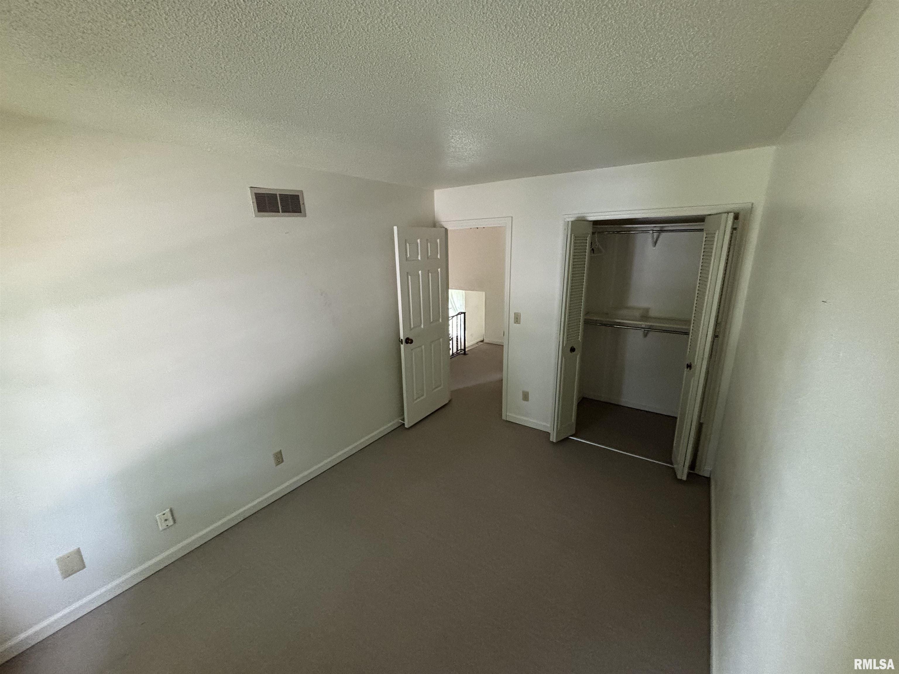 295 Jamestown Road Macomb, IL 61455 - Photo 15 of 17 Gallery Image 15