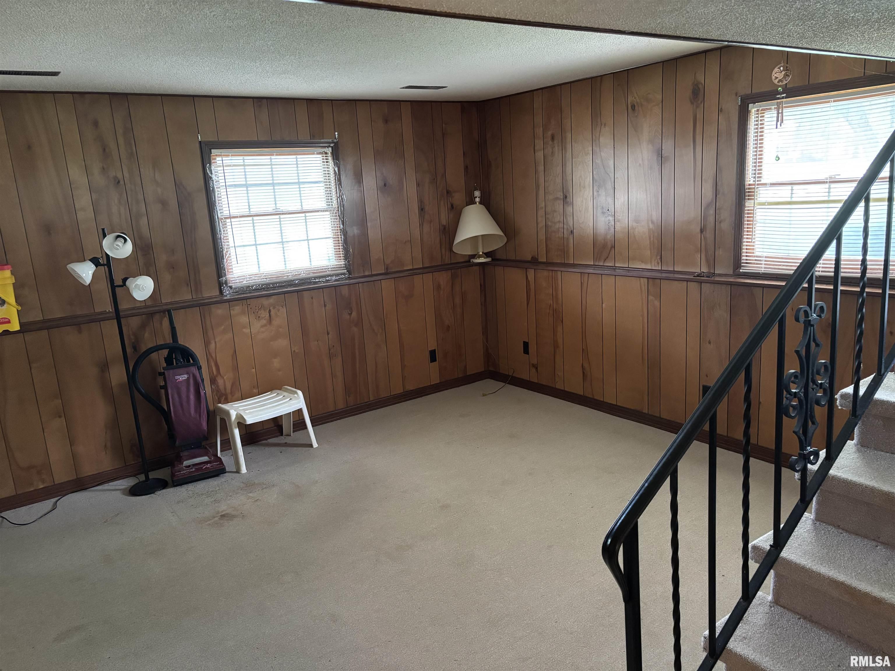 295 Jamestown Road Macomb, IL 61455 - Photo 10 of 17 Gallery Image 10