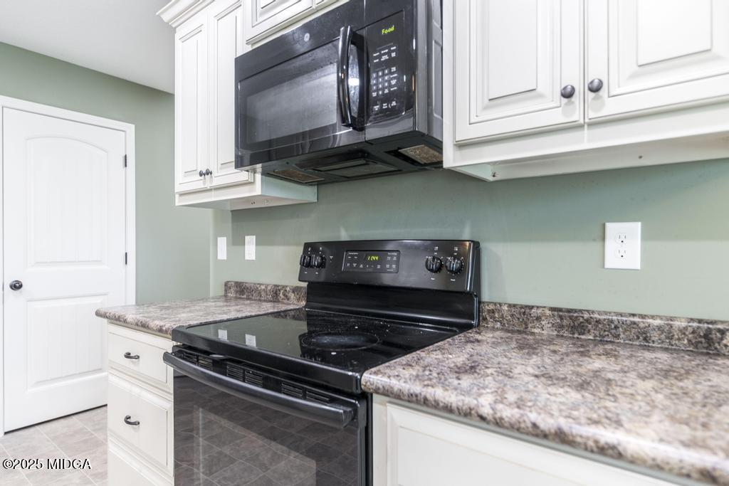 114 Winsted Court Perry, GA 31069 - Photo 12 of 32 114 Winsted Ct 13