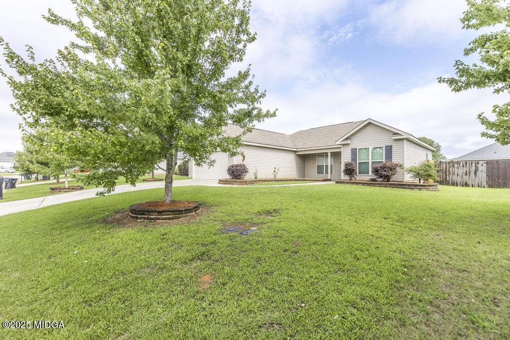 114 Winsted Ct 3