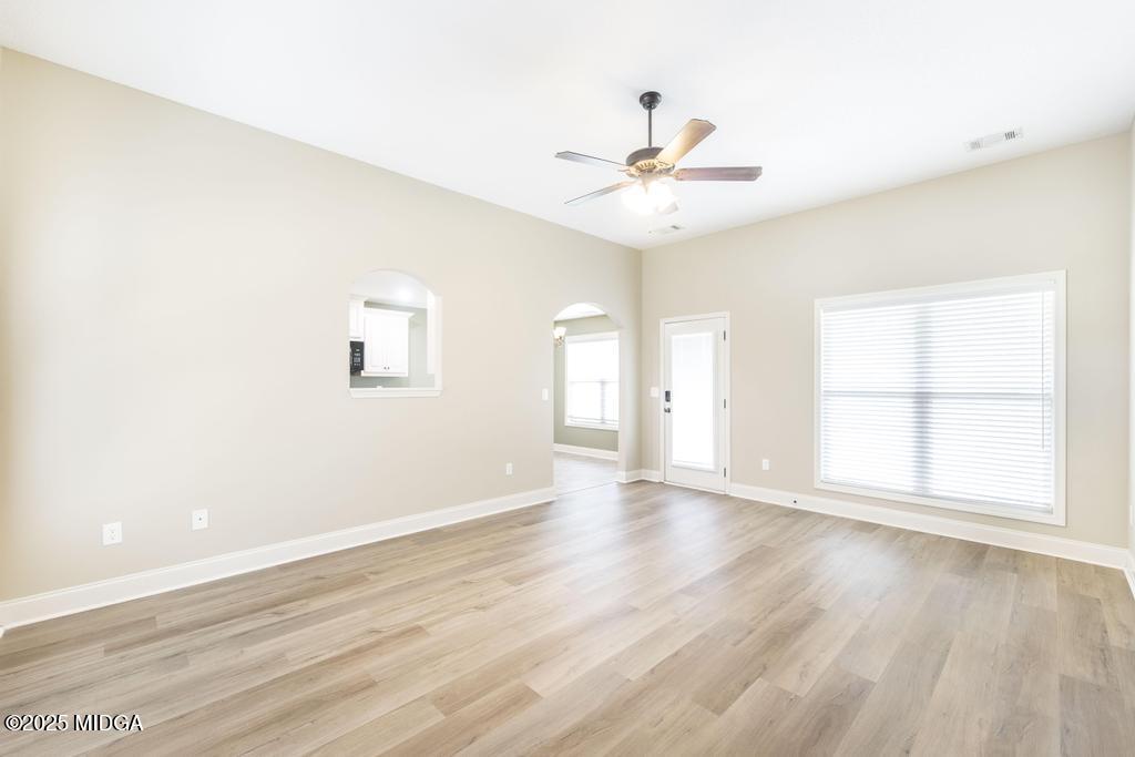 114 Winsted Ct 7