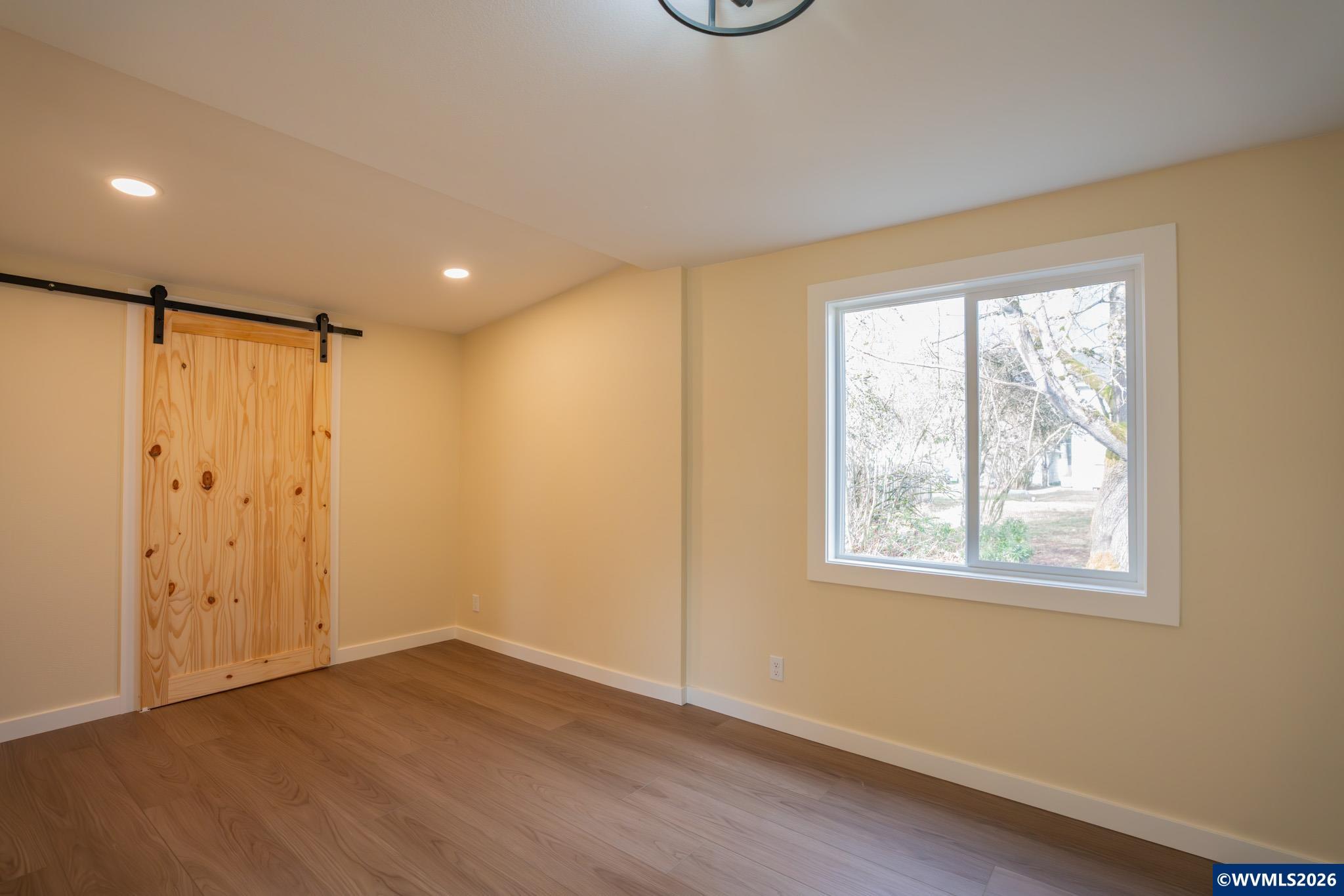 705 Tangent Street Lebanon, OR 97355 - Photo 16 of 31