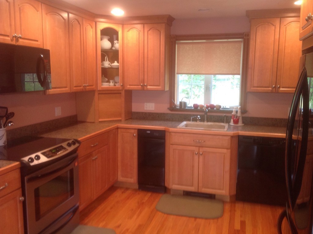 1 Lindberg Road Middleton, MA 01949 - Photo 4 of 23 Gallery Image 4