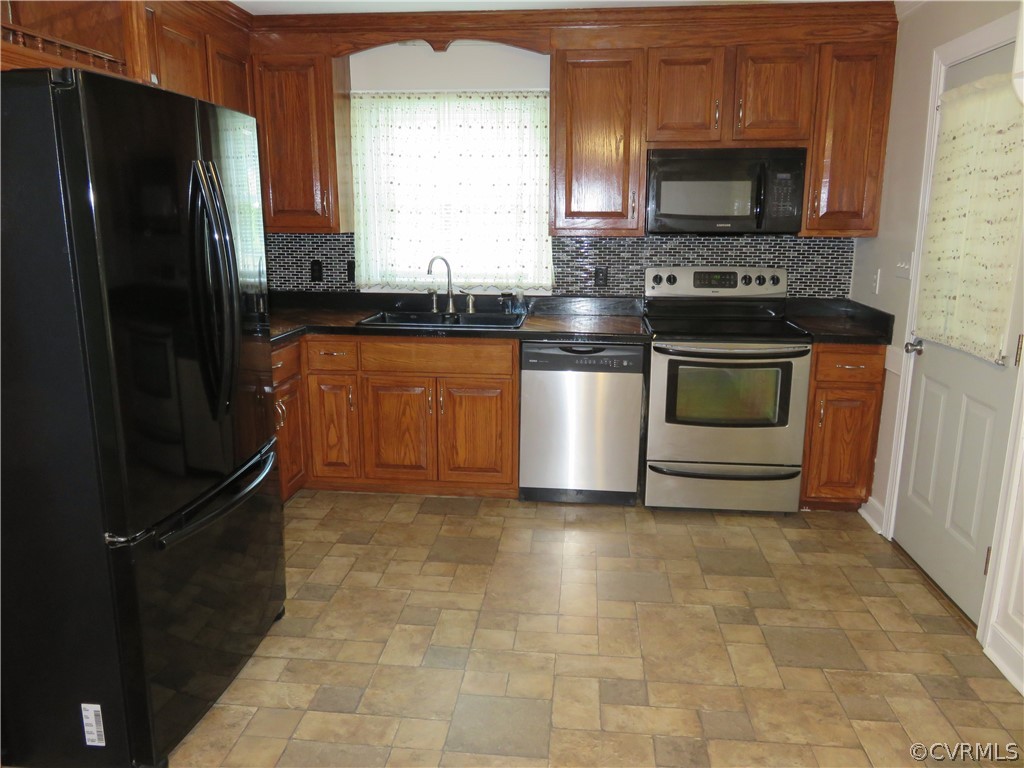1300 Grapevine Road Sandston, VA 23150 - Photo 27 of 45 Gallery Image 27