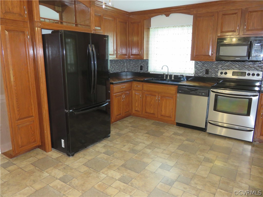 1300 Grapevine Road Sandston, VA 23150 - Photo 28 of 45 Gallery Image 28