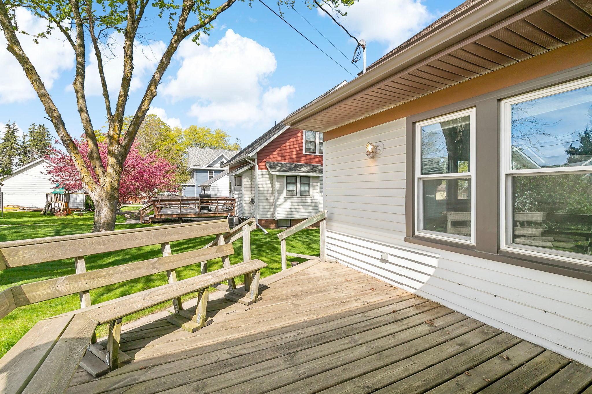 615 7th Street Kenyon, MN 55946 - Photo 33 of 38
