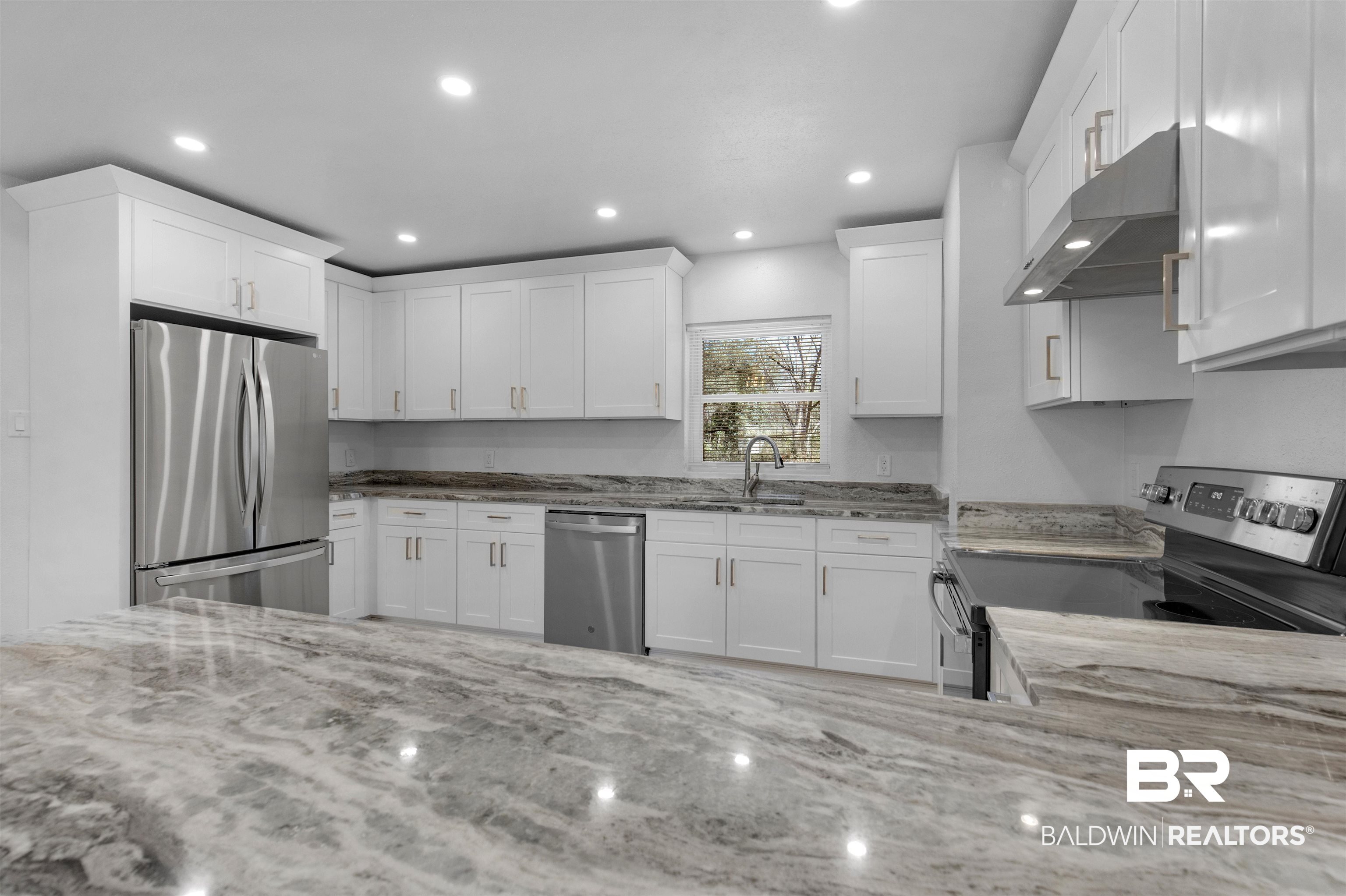 5265 Travis Road Mobile, AL 36619 - Photo 4 of 55
